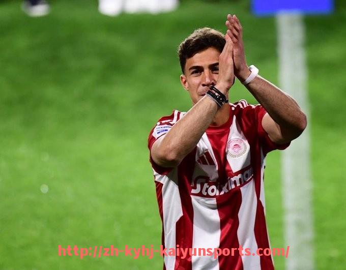 ky开云-世俱杯比赛数据全景回顾：每场赛事关键数据与亮点瞬间